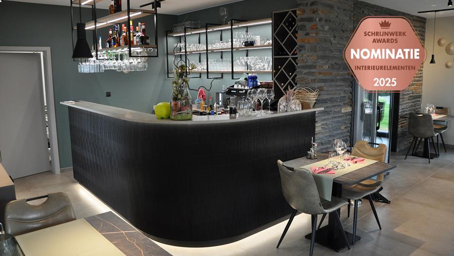 Gebogen bar in Hi-Macs met verfijnde afwerking