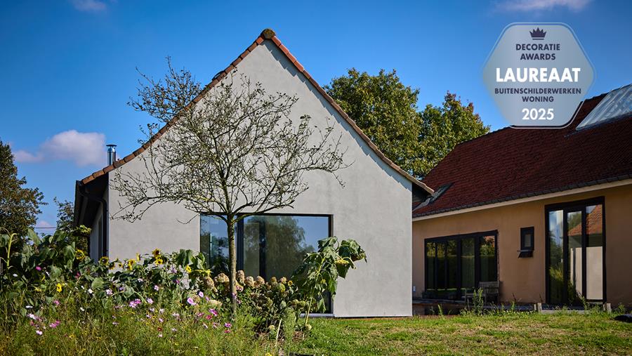 Technisch huzarenstuk aan de vijverrand